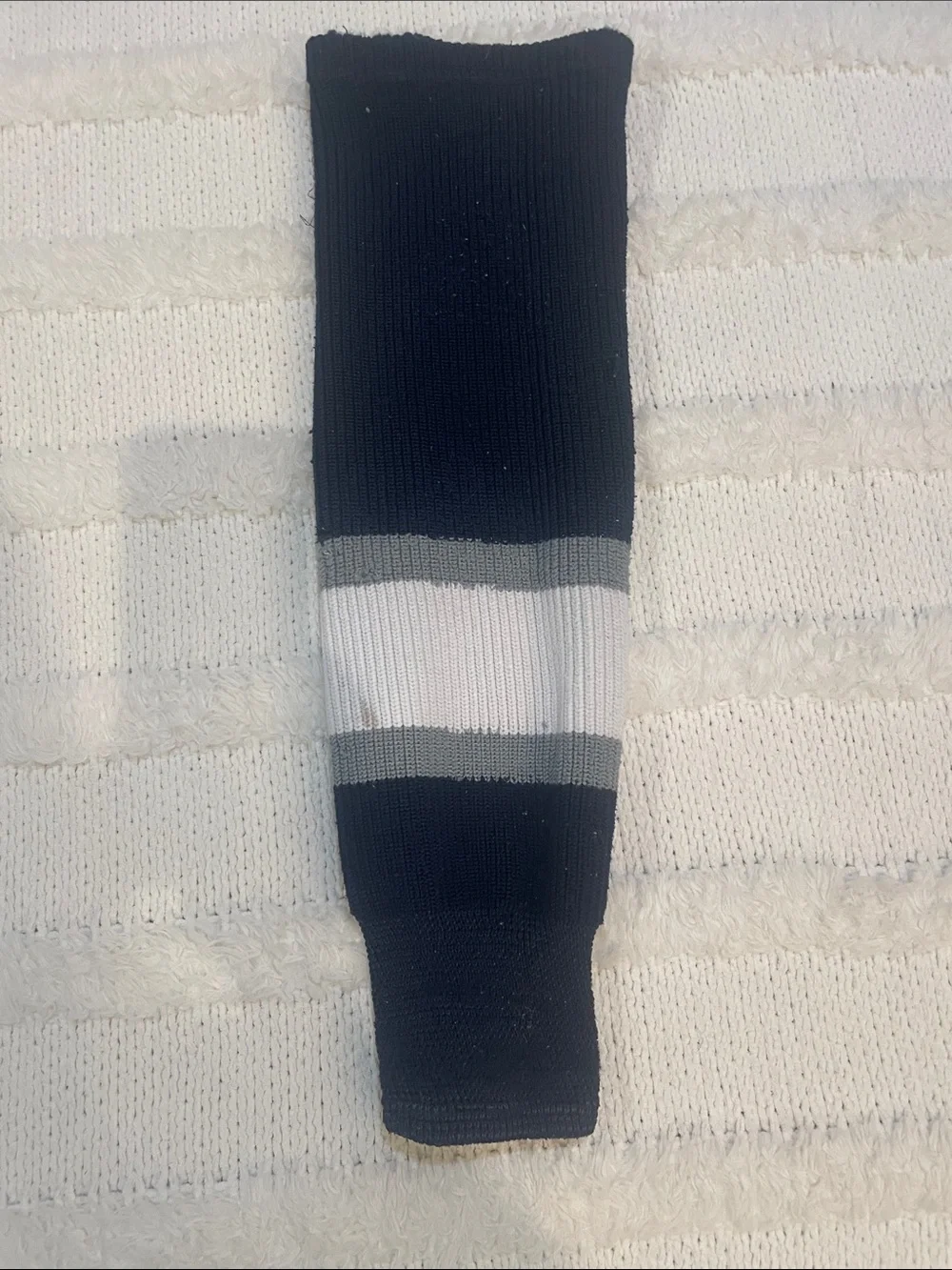 Navy blue hockey Socks White & Gray Stripes junior 21 1/2”x7” unisex boys girls